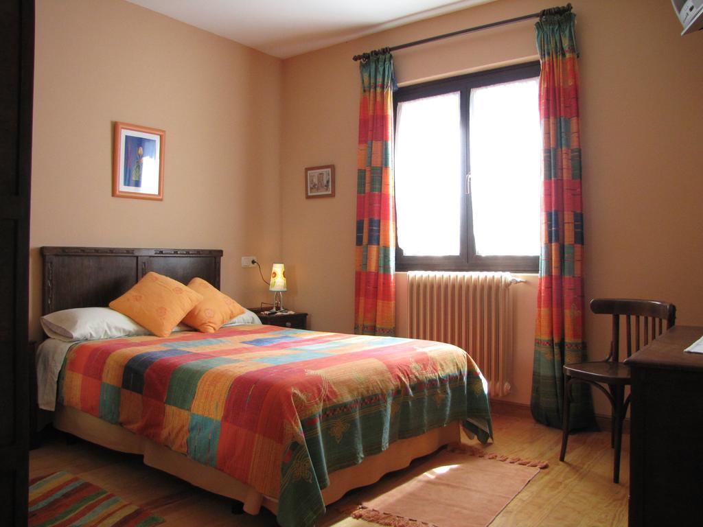 Hostal Rural Huartearena Иса Экстерьер фото