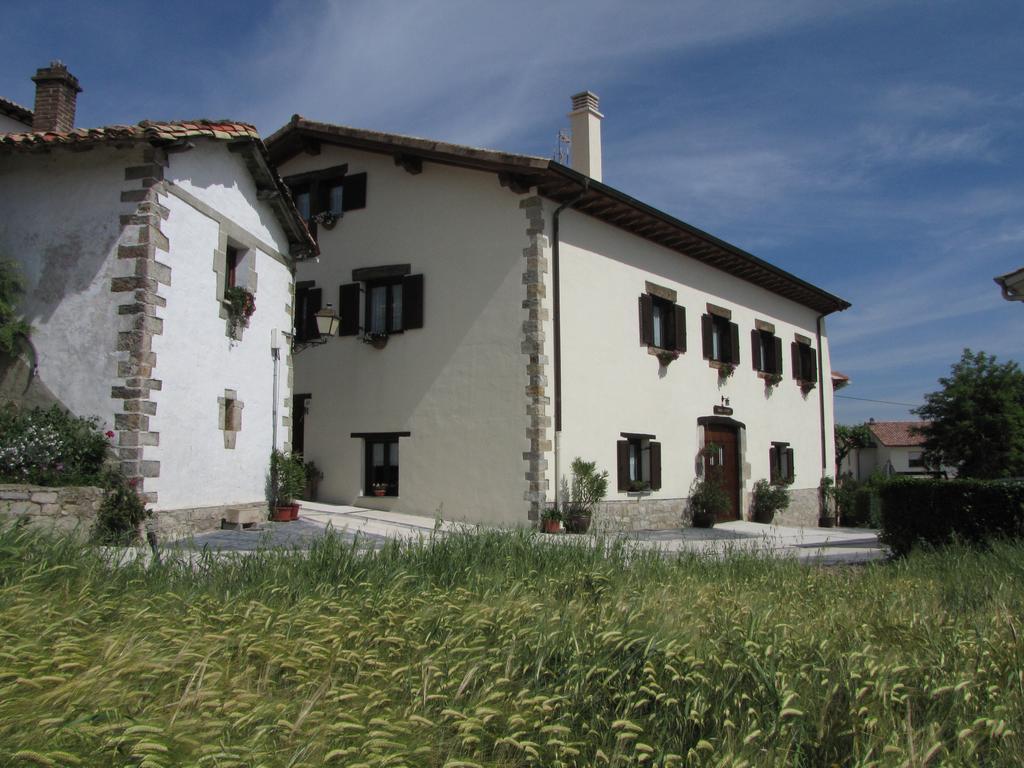Hostal Rural Huartearena Иса Экстерьер фото